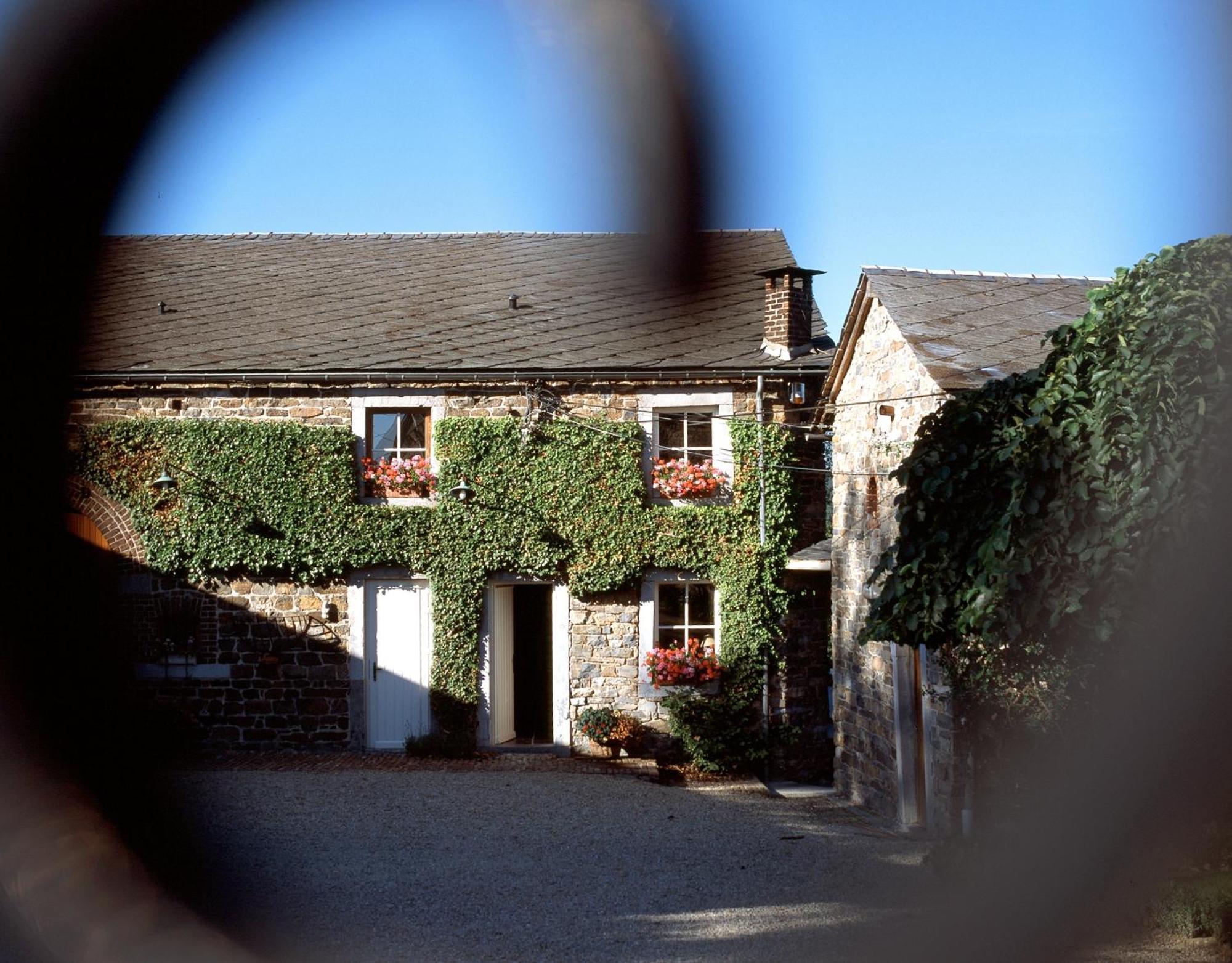 Hotel Aux Ecuries De La Reine La Gleize Buitenkant foto